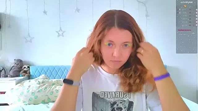ellisunny from StripChat