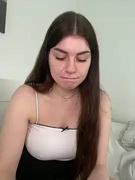 Photos of EllyNora from StripChat is Freechat