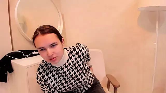 ElviaAldis webcams show profile image 