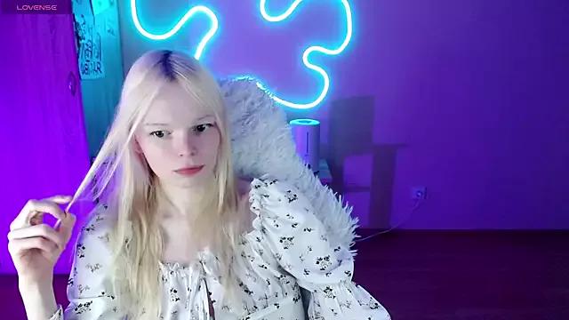 Emily_Nyaffee from StripChat is Freechat