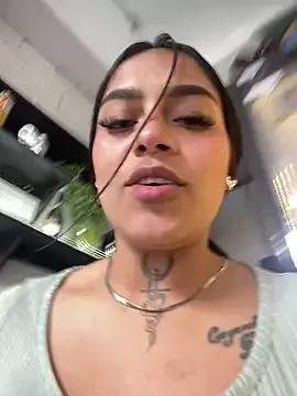 Emily_sharlot from StripChat is Freechat