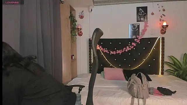 Incite your eccentricities: Get kinky and please these steamy asian sluts, who will reward you with wacky outfits and vibrating toys.