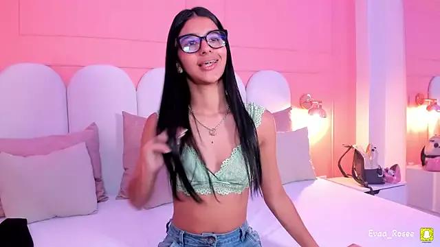 eva_roseee from StripChat is Freechat