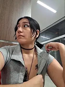 Eveelynxy webcams show profile image 