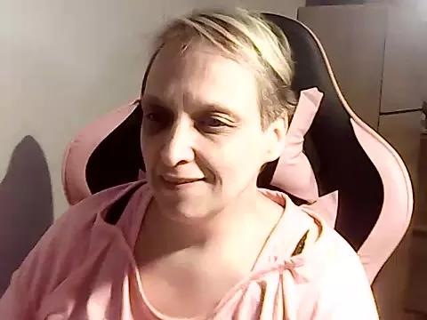 feuerhexe from StripChat