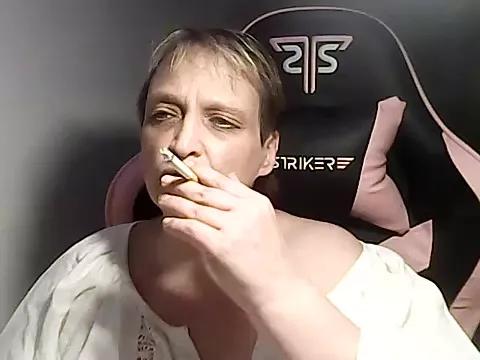 feuerhexe from StripChat