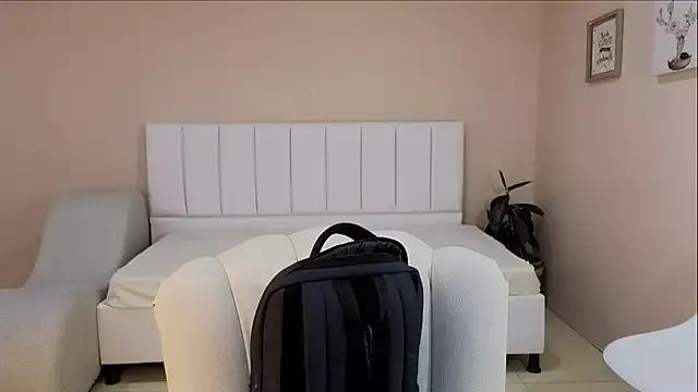 grace_maturemilf from StripChat is Freechat