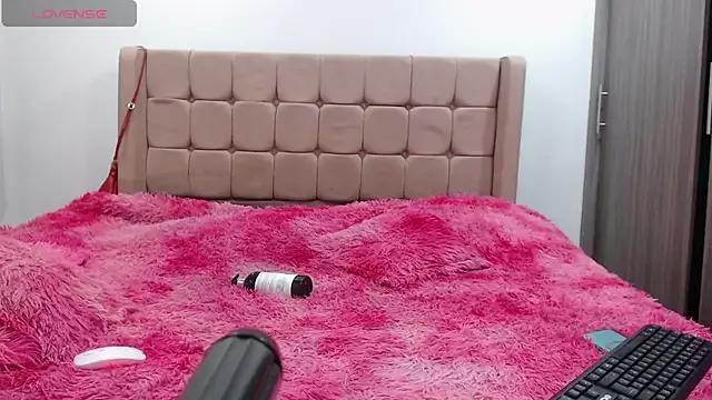 HallyHot_ from StripChat