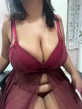 Photos of honeyboobies7249 from StripChat is Freechat