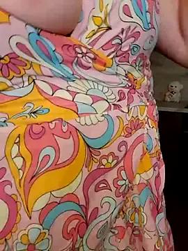 Incite your eccentricities: Get kinky and please these steamy asian sluts, who will reward you with wacky outfits and vibrating toys.