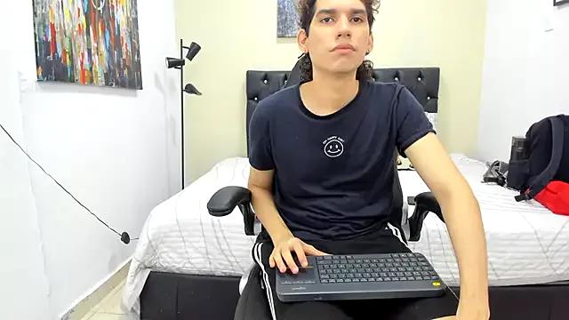 Photos of igor_espinoza from StripChat is Freechat