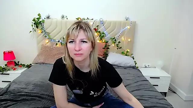 Incite your eccentricities: Get kinky and please these steamy asian sluts, who will reward you with wacky outfits and vibrating toys.
