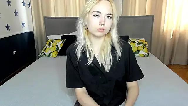Photos of Iriska_mini from StripChat is Private