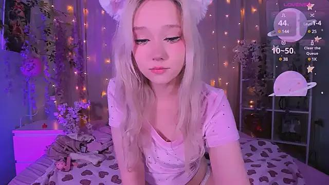 Incite your eccentricities: Get kinky and please these steamy asian sluts, who will reward you with wacky outfits and vibrating toys.