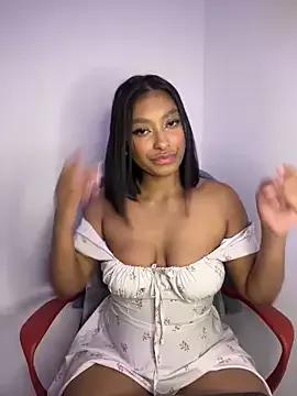 Isabella_fasilier from StripChat is Freechat