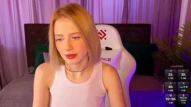 Incite your eccentricities: Get kinky and please these steamy asian sluts, who will reward you with wacky outfits and vibrating toys.