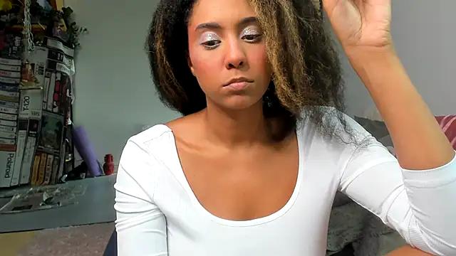 kawaiiibabiii from StripChat