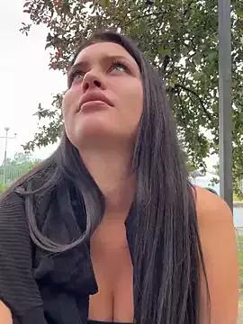 Photos of KikiWatson from StripChat is Freechat