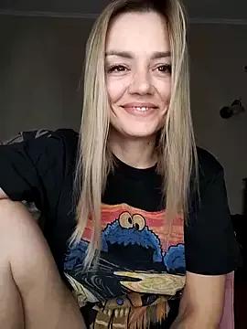 KrissSexi from StripChat is Freechat