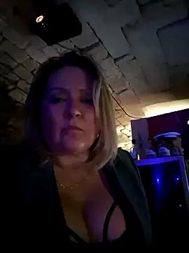 Photos of lady_charlyne from StripChat is Freechat