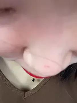 Laura8910 from StripChat is Freechat