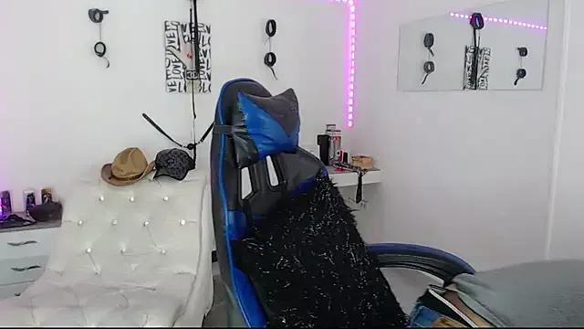 Incite your eccentricities: Get kinky and please these steamy asian sluts, who will reward you with wacky outfits and vibrating toys.