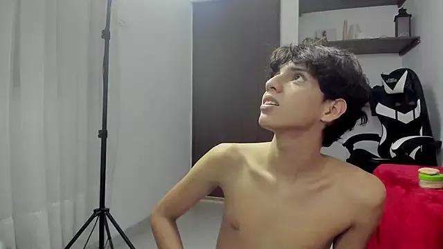 Photos of lightboy0 from StripChat is Freechat