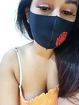Photos of LizaAnn22 from StripChat is Freechat