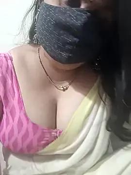 Love-priya from StripChat is Freechat