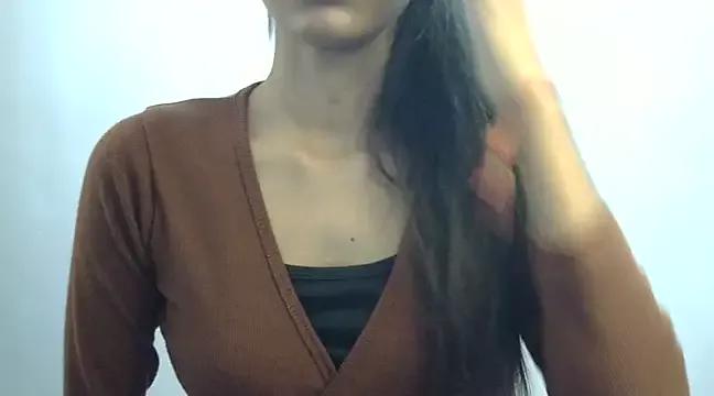 Love_hart from StripChat is Freechat