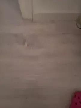 luna-69-37 from StripChat is Freechat