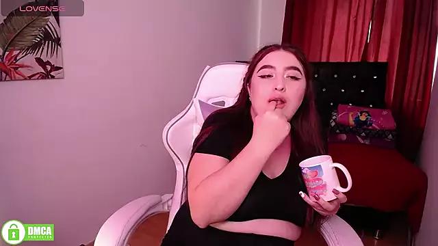 Luna-Gracia from StripChat is Freechat