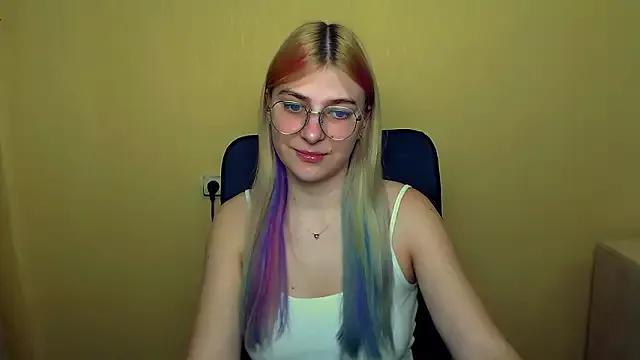 Incite your eccentricities: Get kinky and please these steamy asian sluts, who will reward you with wacky outfits and vibrating toys.