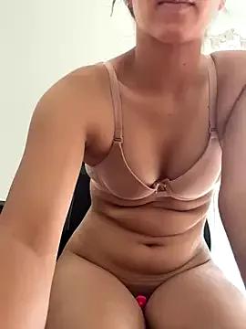 Photos of Lusty_Desi from StripChat is Freechat