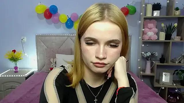 MargaritaKiss from StripChat is Freechat