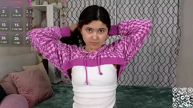 mariabenten from StripChat is Freechat