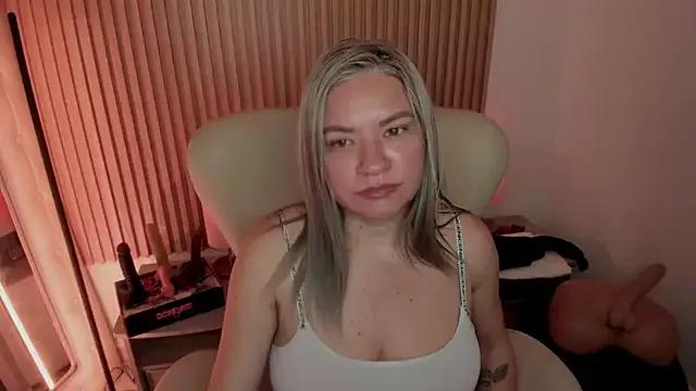 Incite your eccentricities: Get kinky and please these steamy asian sluts, who will reward you with wacky outfits and vibrating toys.