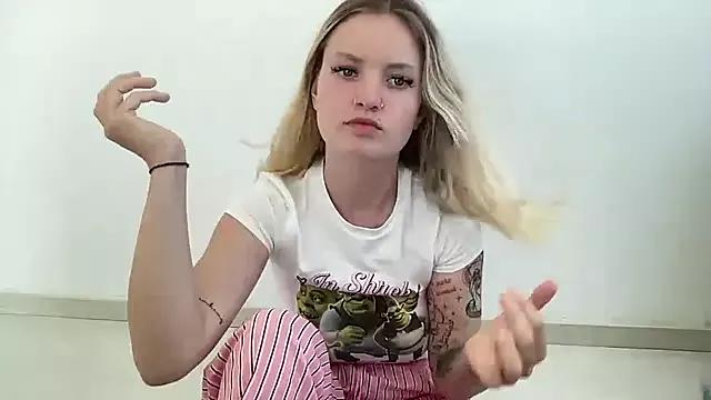 Incite your eccentricities: Get kinky and please these steamy asian sluts, who will reward you with wacky outfits and vibrating toys.