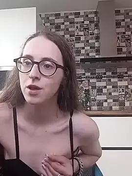 Photos of MartiniiSelenna from StripChat is Freechat