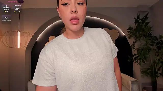 Incite your eccentricities: Get kinky and please these steamy asian sluts, who will reward you with wacky outfits and vibrating toys.