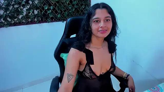 Megan_Whitte from StripChat is Freechat