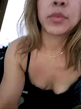Photos of melissa_35_ from StripChat is Freechat
