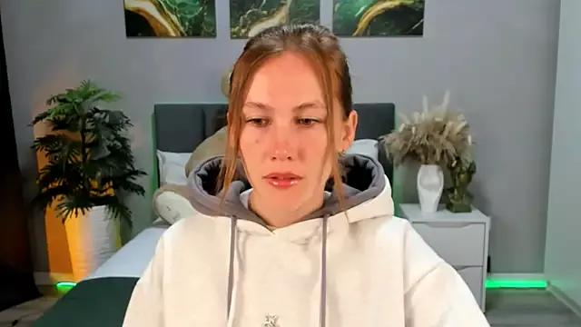 MichelleOrtis from StripChat is Freechat