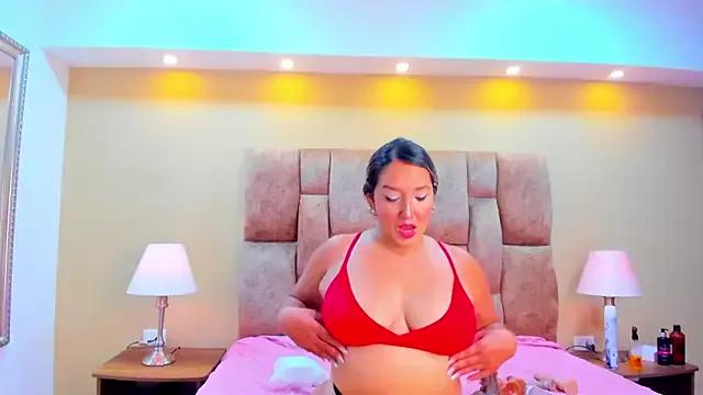 MiiaHot from StripChat