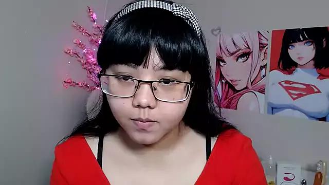 Photos of Moertomlly from StripChat is Freechat