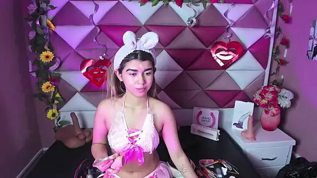NahomiConnor_ from StripChat is Freechat