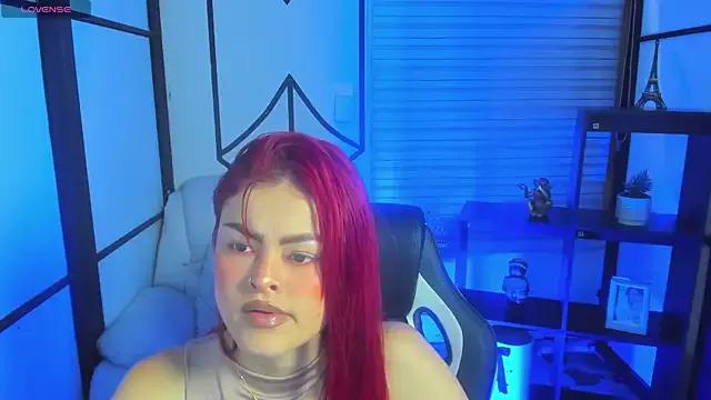 NahomiRichards from StripChat is Freechat