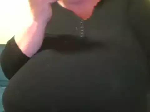 Nataliesbestjuggs from StripChat