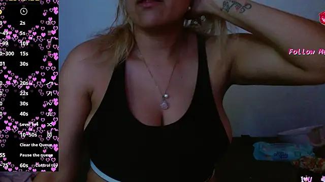Incite your eccentricities: Get kinky and please these steamy asian sluts, who will reward you with wacky outfits and vibrating toys.