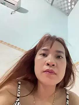 Nuna_2k2 from StripChat